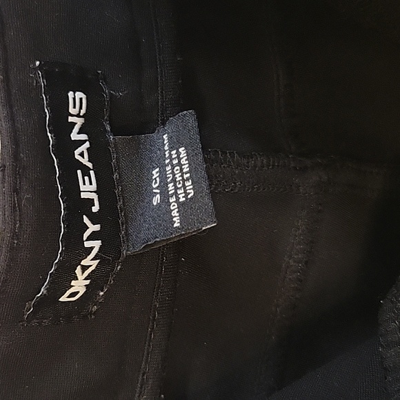 DKNY Black Pants Size Small Inseam 26 inches - Picture 2 of 3